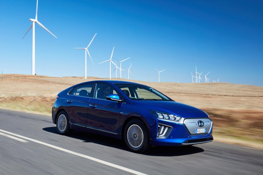  Hyundai IONIQ electric (AE) 2019 года  (AU) (фото 2 из 35)